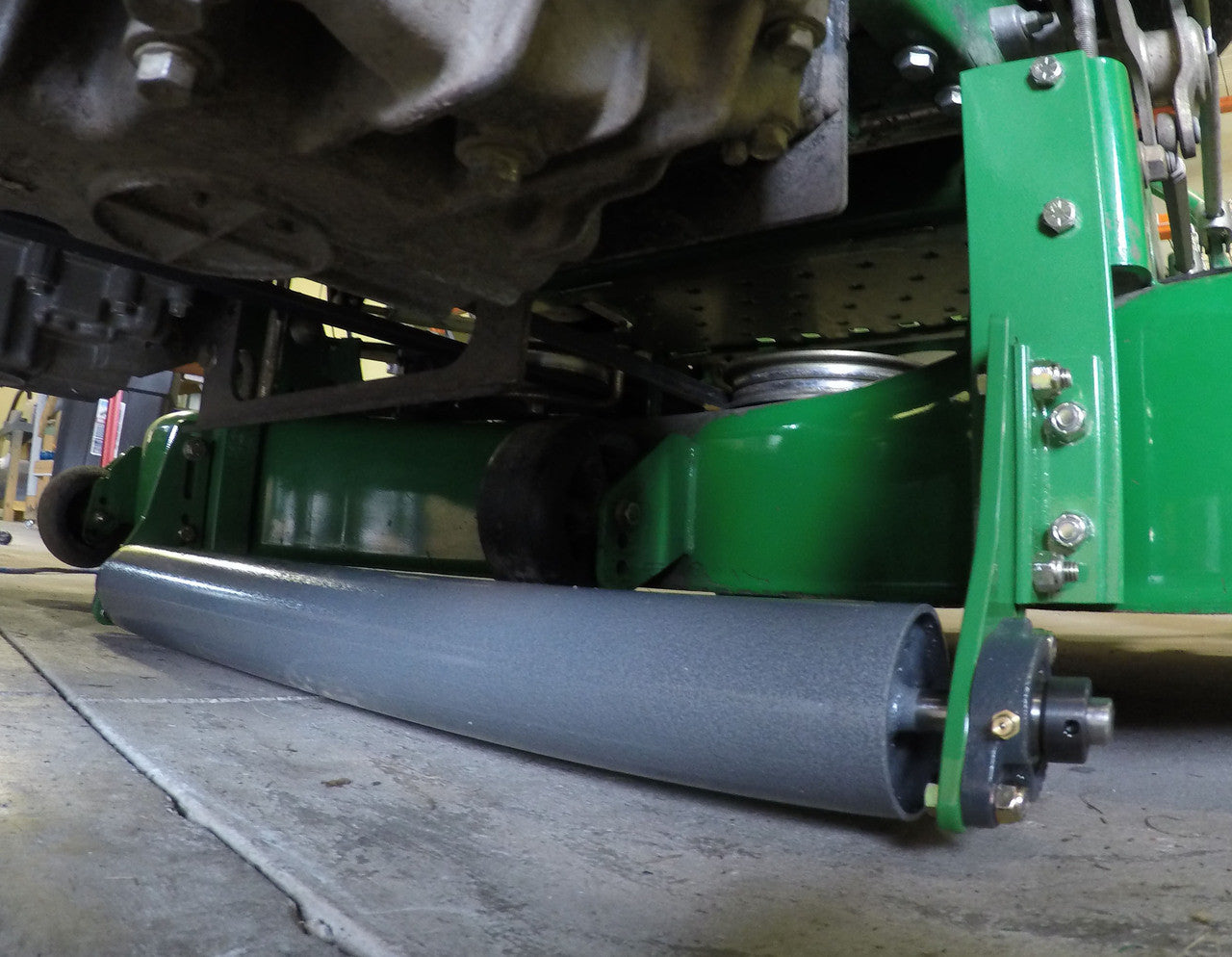 Lawn Striping Kit for 2016-2024 John Deere 915B with 60" 7 Iron deck, Tires or Tweels