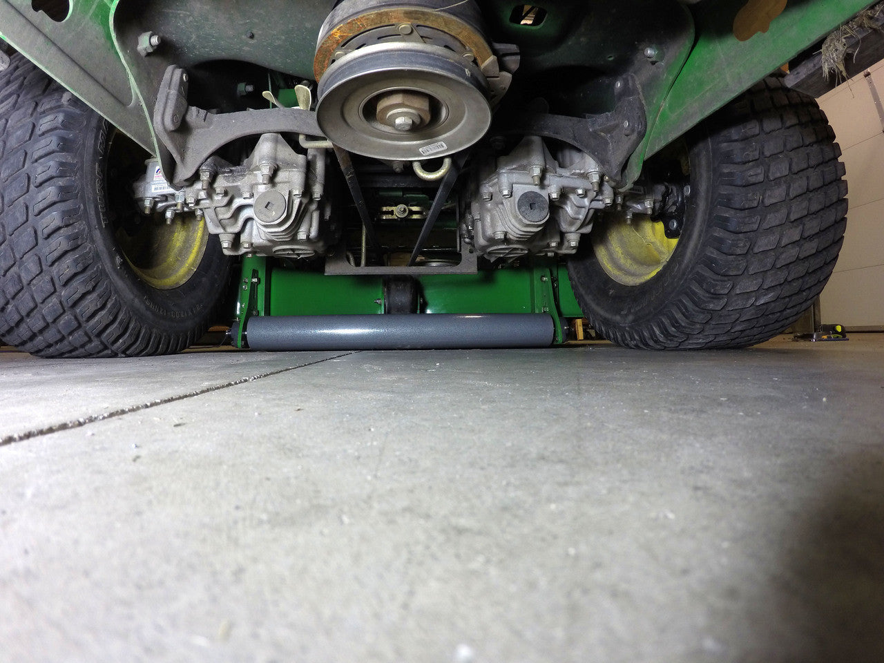 Lawn Striping Kit for 2016-2024 John Deere 915B with 60" 7 Iron deck, Tires or Tweels