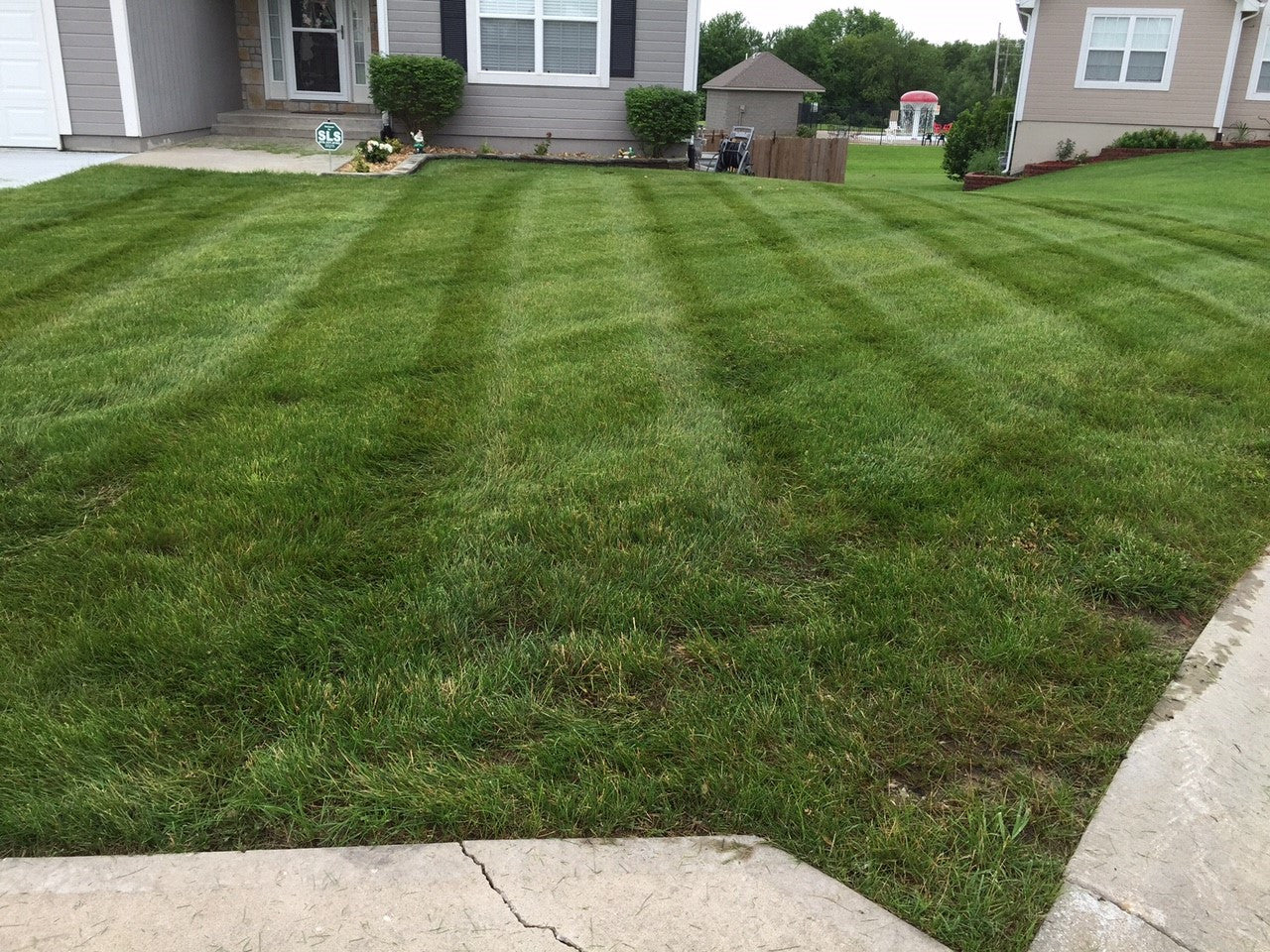 Lawn Striping Kit for Toro Grandstand with 52" Turbo Force Mower Deck model year 2014